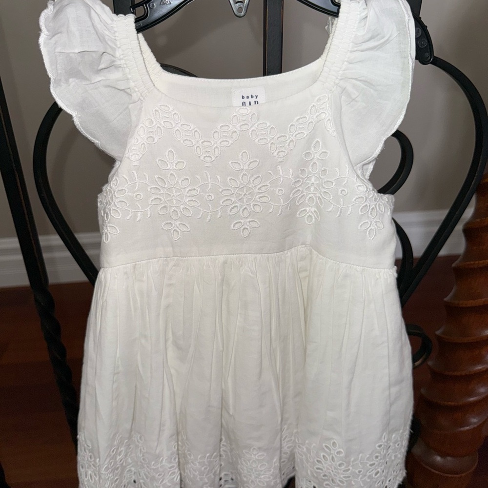 Baby gap dress